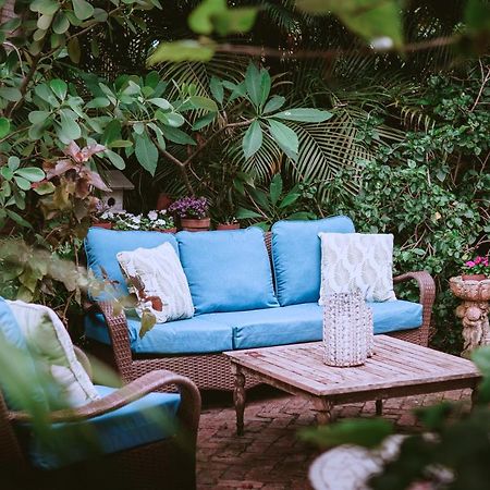 Chateau Gardens Hotel Lake Worth Beach Ngoại thất bức ảnh